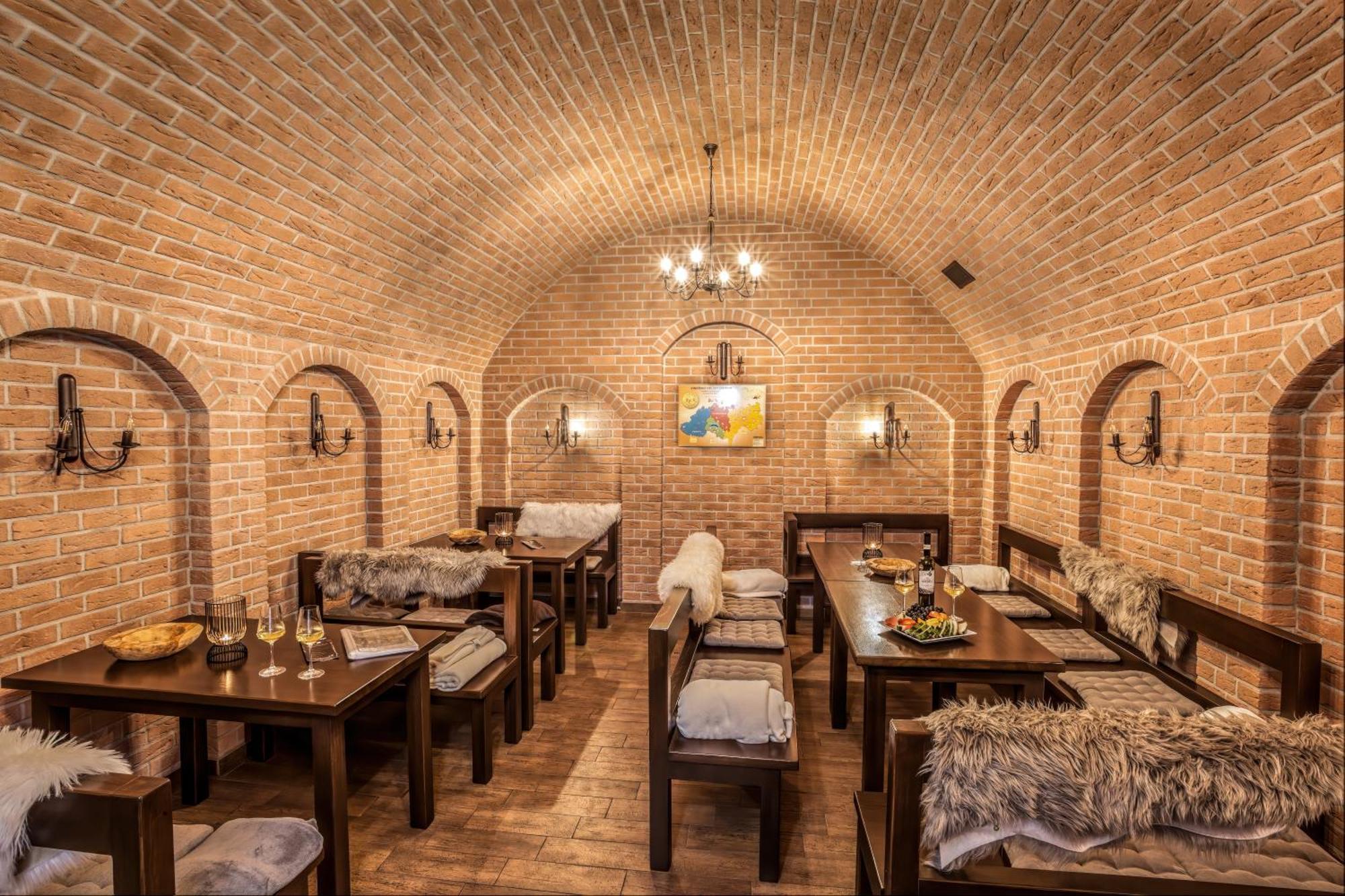 Hotel Lidovy Dum Бженец Екстериор снимка