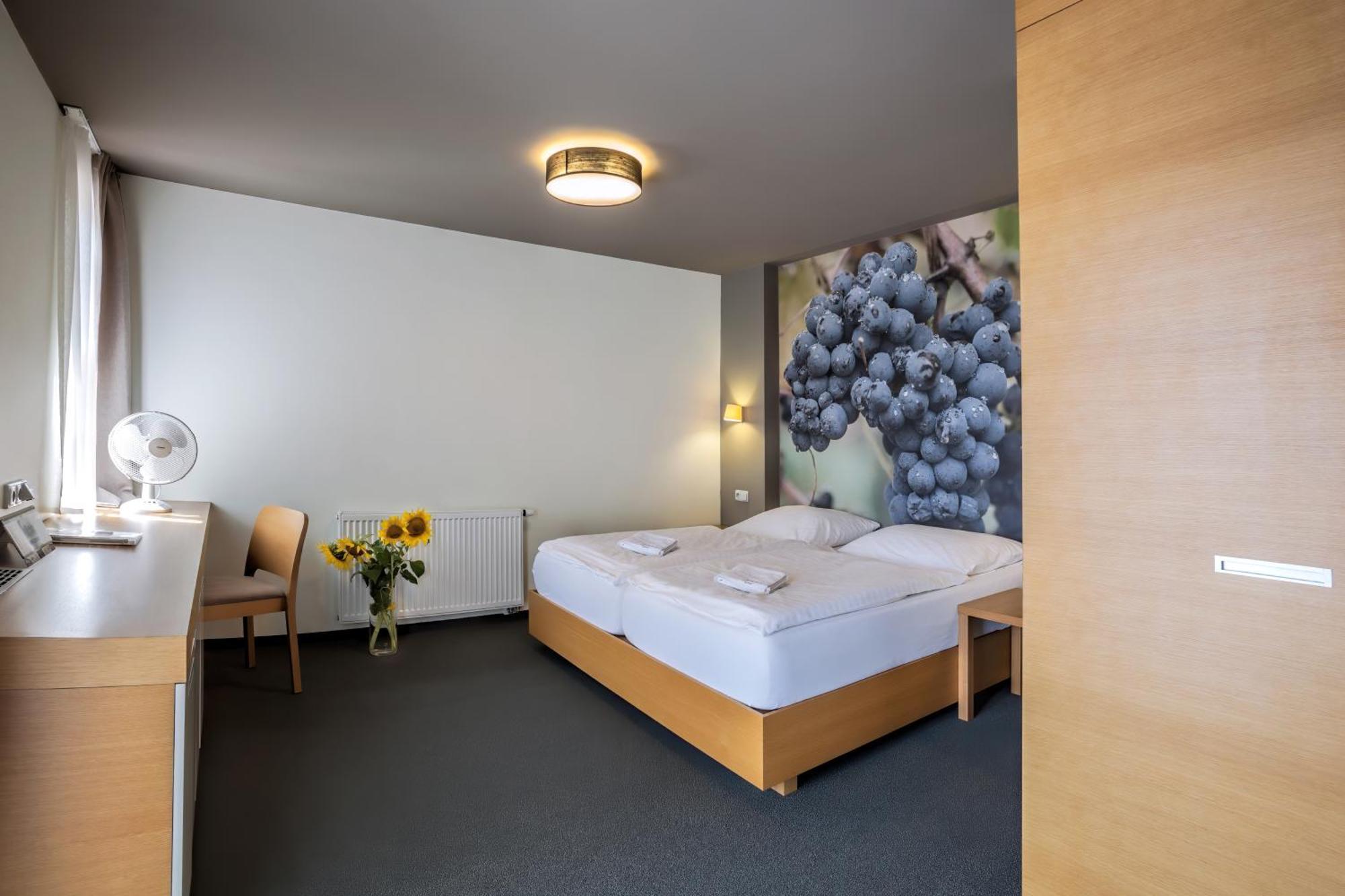 Hotel Lidovy Dum Бженец Екстериор снимка